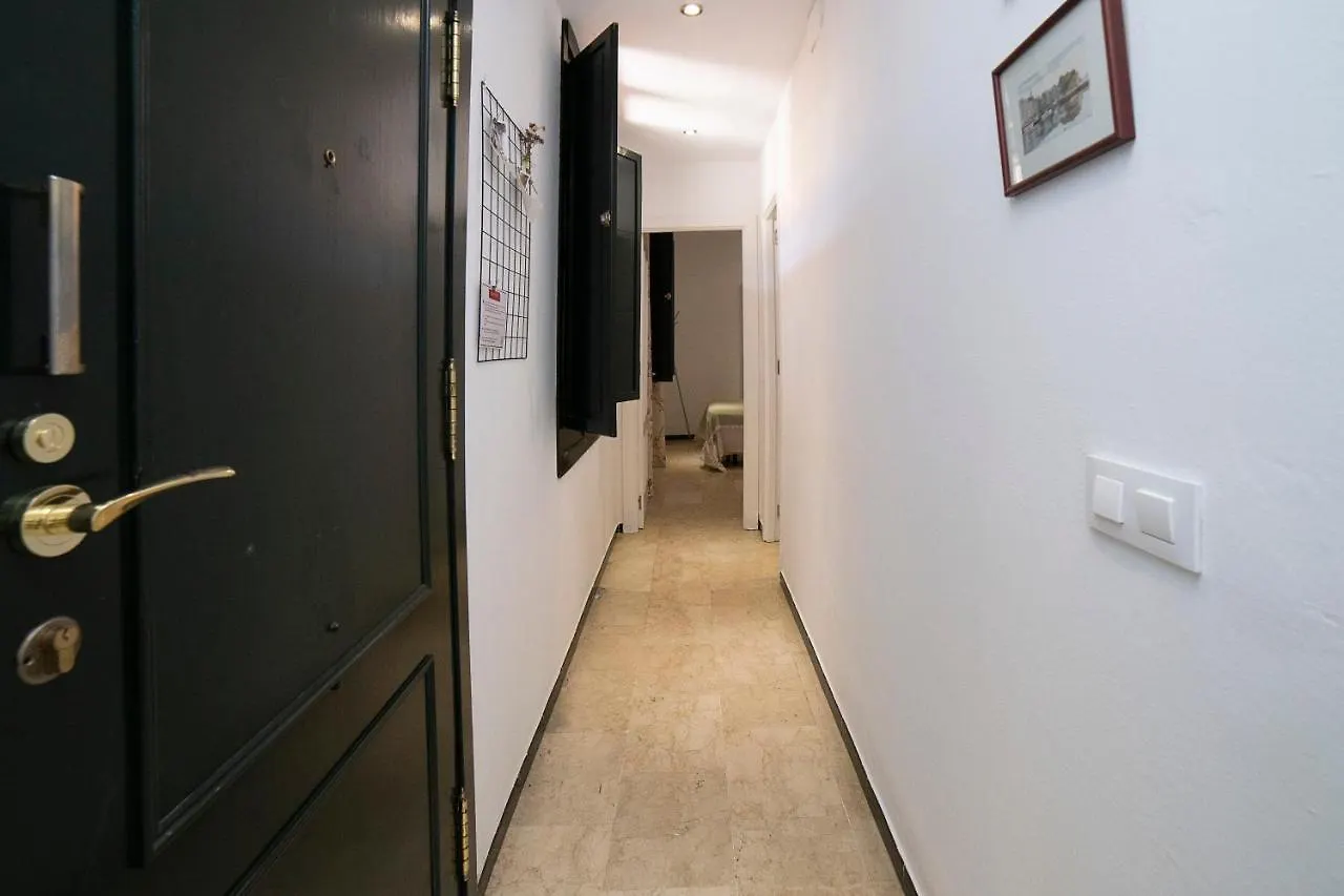 Alohamundi Lumbreras II Apartment Seville 0*,  Spain